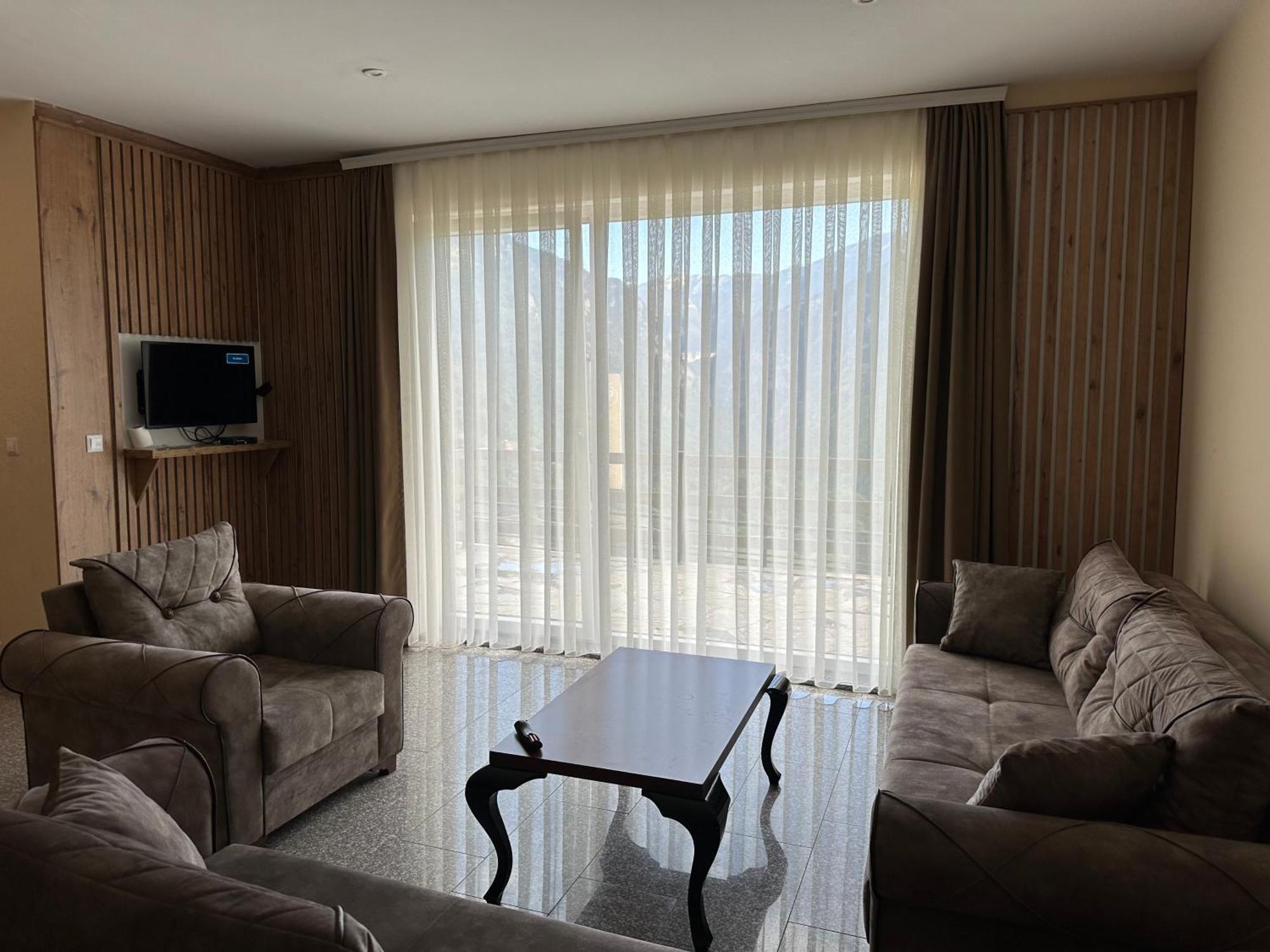 Hotel Panorama Rugove Peje Ngoại thất bức ảnh