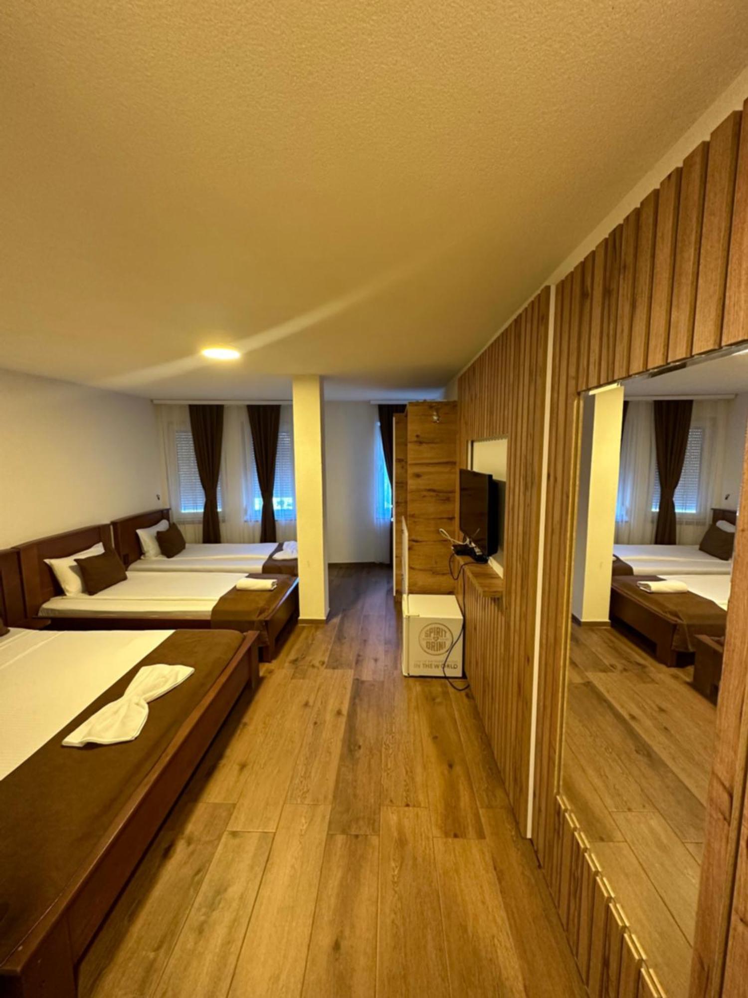 Hotel Panorama Rugove Peje Ngoại thất bức ảnh